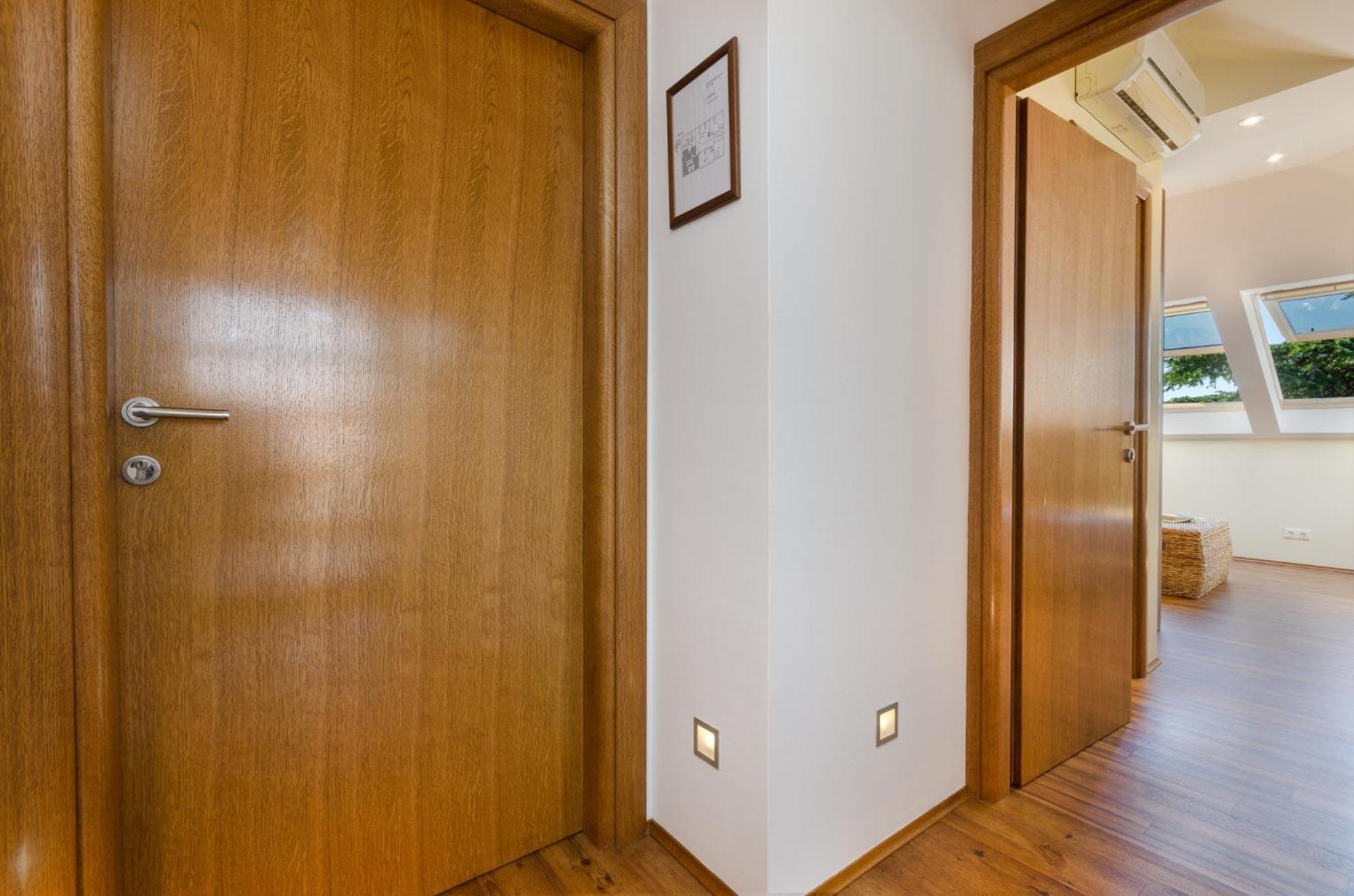 קריקווניצה Villa Maslina Apartments מראה חיצוני תמונה
